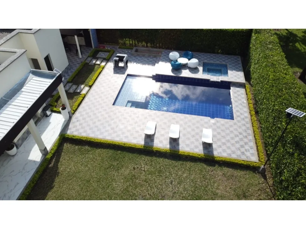 Casa de 4 alcobas en venta en Vía El Caimo, Armenia, 245 m² · foto 8 de 24