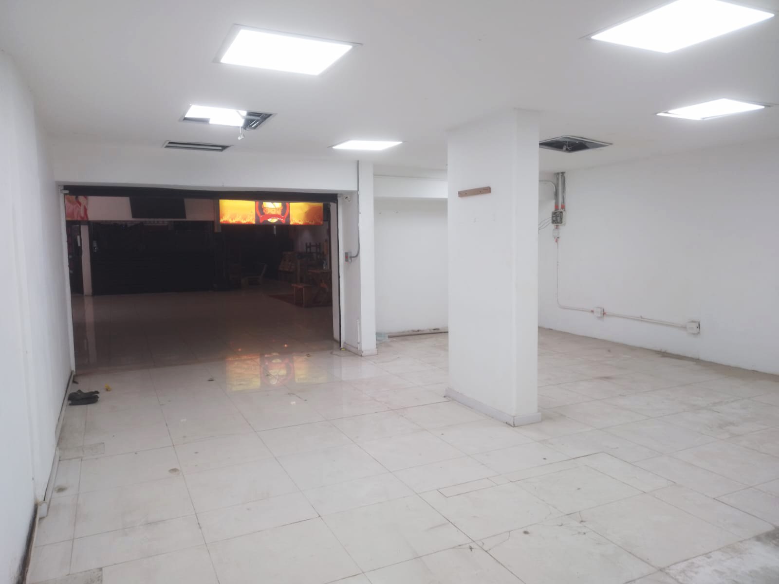 Local en arriendo en El Poblado, Medellín, 71 m² · foto 4 de 8