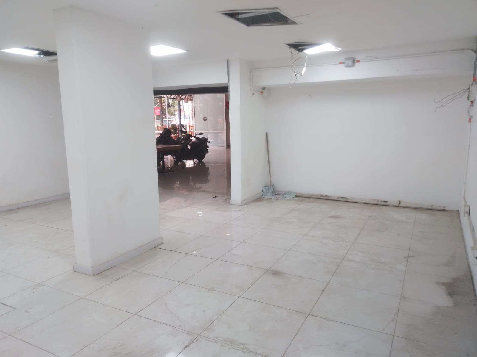 Local en arriendo en El Poblado, Medellín, 71 m² · foto 6 de 8
