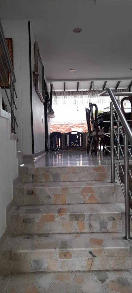 Casa de 3 alcobas en venta en Urbanizacion Portal Del Cacique, Bucaramanga, 157 m² · foto 4 de 11