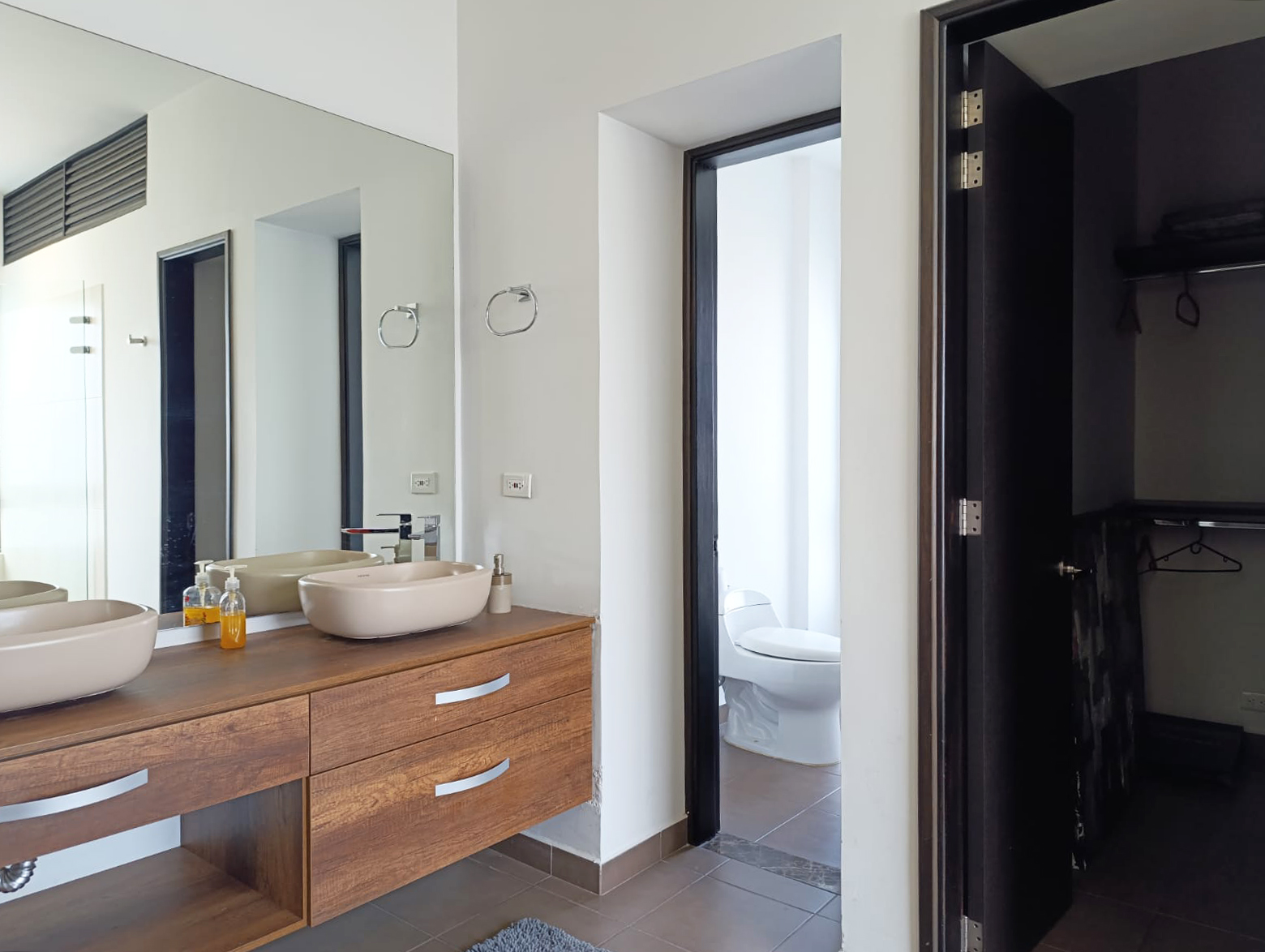 Apartamento en arriendo en El Tesoro, Medellín · foto 18 de 19