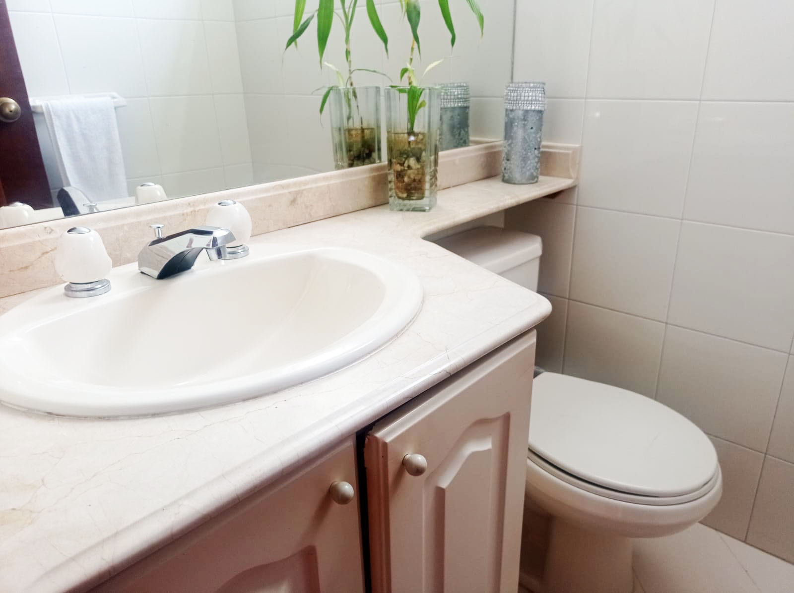 Apartamento de 3 alcobas en arriendo en El Poblado, Medellín, 147 m² · foto 17 de 19