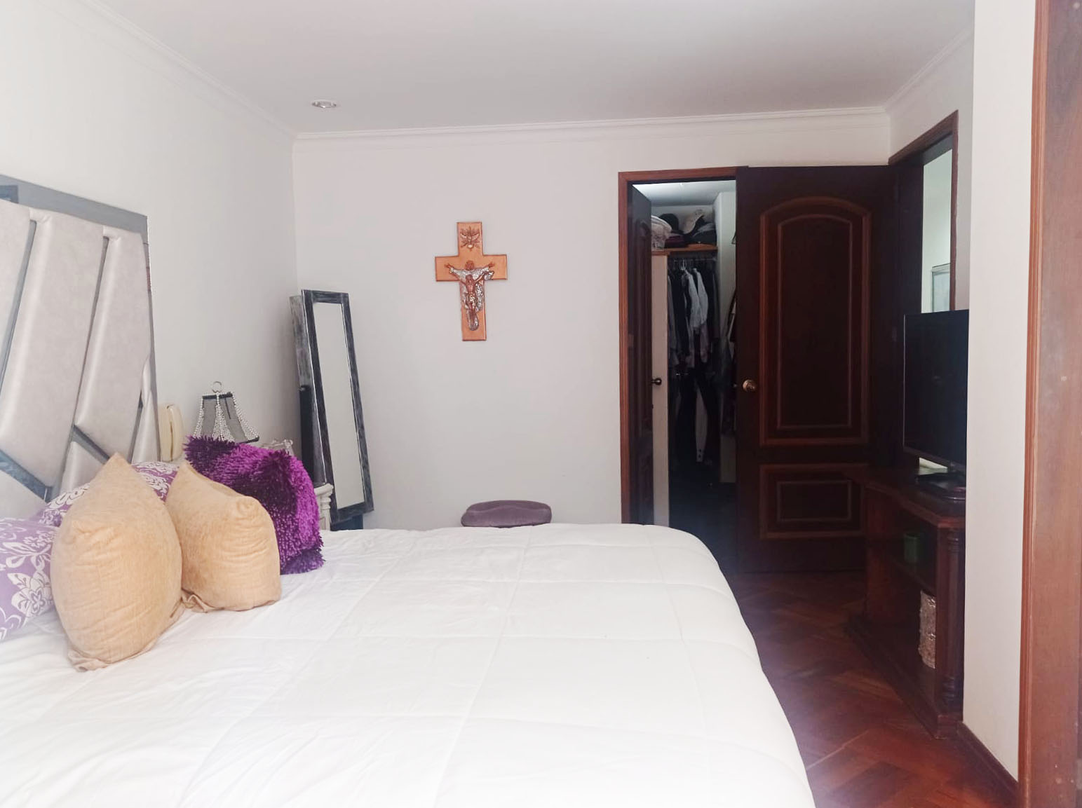 Apartamento de 3 alcobas en arriendo en El Poblado, Medellín, 147 m² · foto 9 de 19