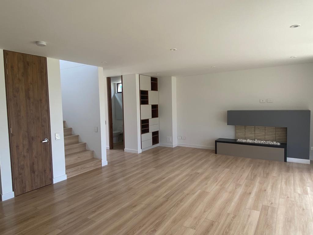Casa de 4 alcobas en venta en Samaria, Chía, 300 m² · foto 4 de 21