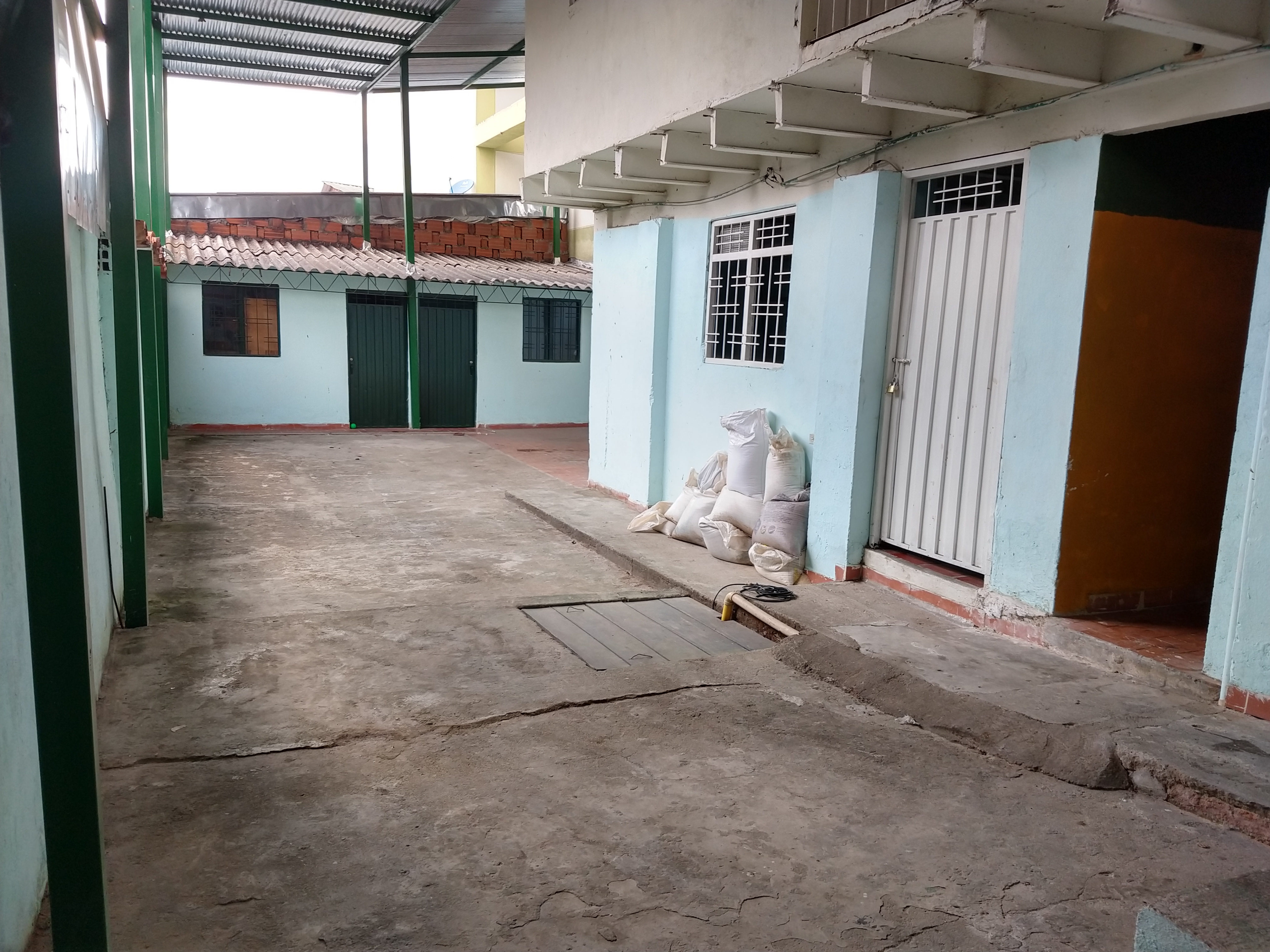 Casa de 7 alcobas en venta en Casco Antiguo - Floridablanca, Floridablanca, 400 m² · foto 3 de 15