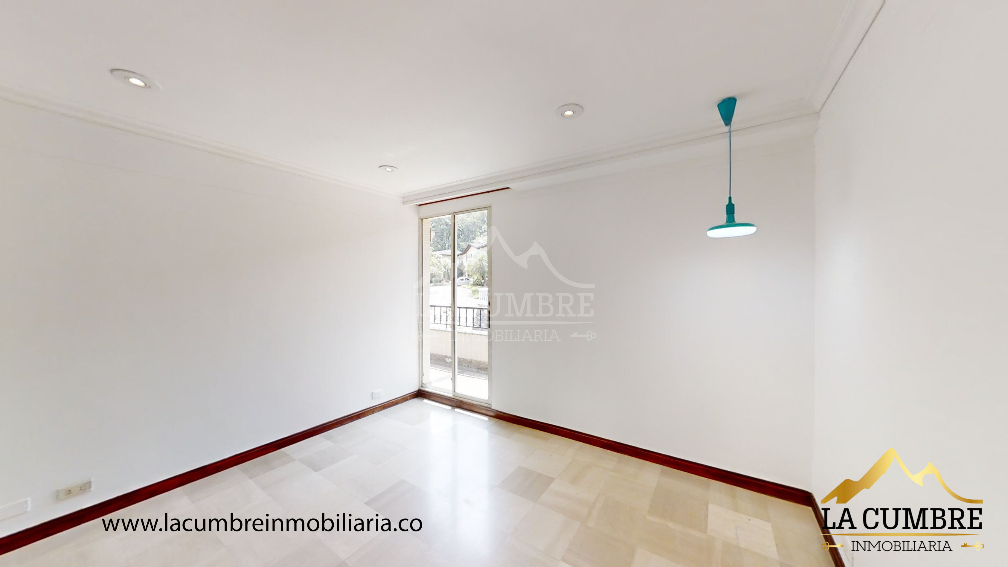 Casa de 3 alcobas en venta en San Lucas, Medellín, 289 m² · foto 16 de 17
