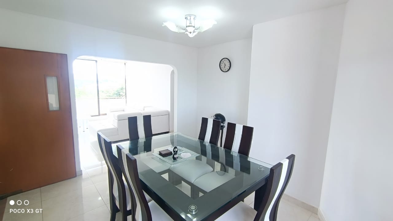 Apartamento de 4 alcobas en venta en Blanco, Girardot, 140 m² · foto 11 de 20