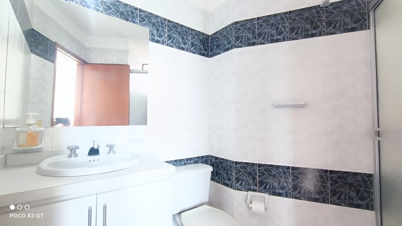 Apartamento de 4 alcobas en venta en Blanco, Girardot, 140 m² · foto 16 de 20