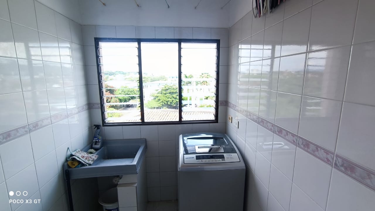 Apartamento de 4 alcobas en venta en Blanco, Girardot, 140 m² · foto 7 de 20