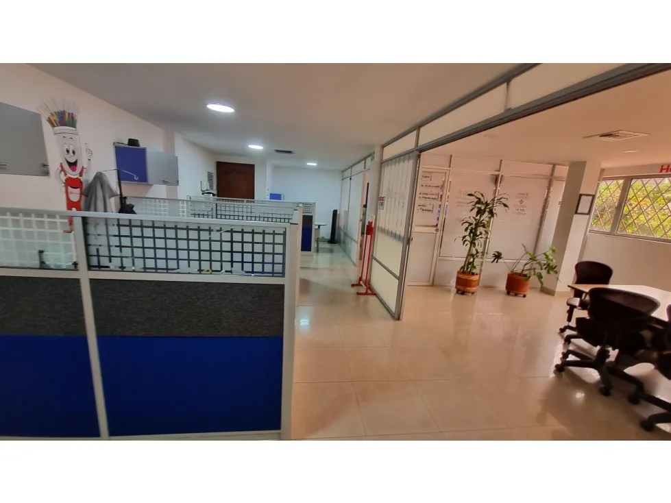 Bodega en arriendo en Melendez, Cali, 2400 m² · foto 19 de 24
