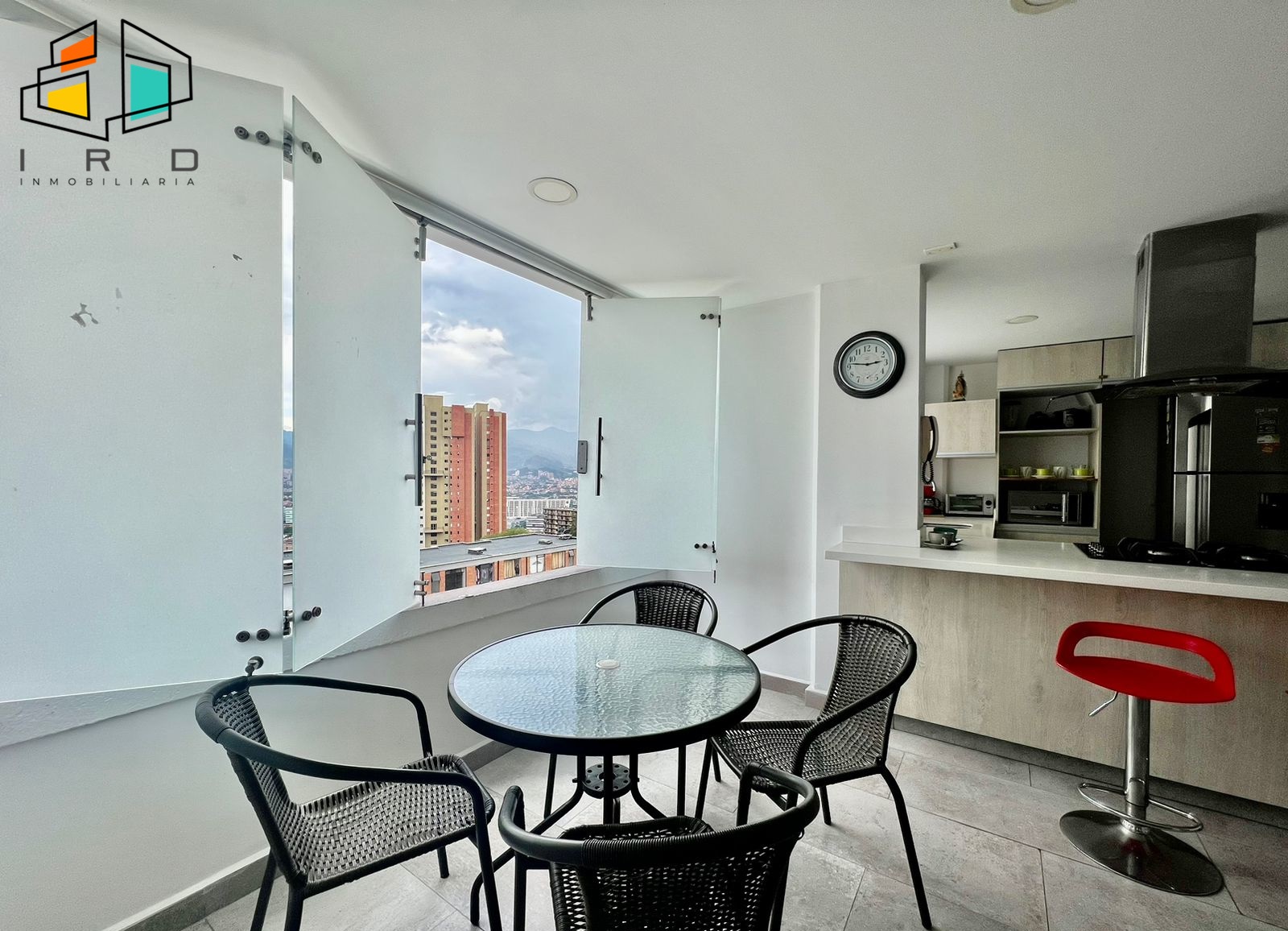 Apartamento de 2 alcobas en arriendo en San Diego, Medellín, 68 m² · foto 3 de 18