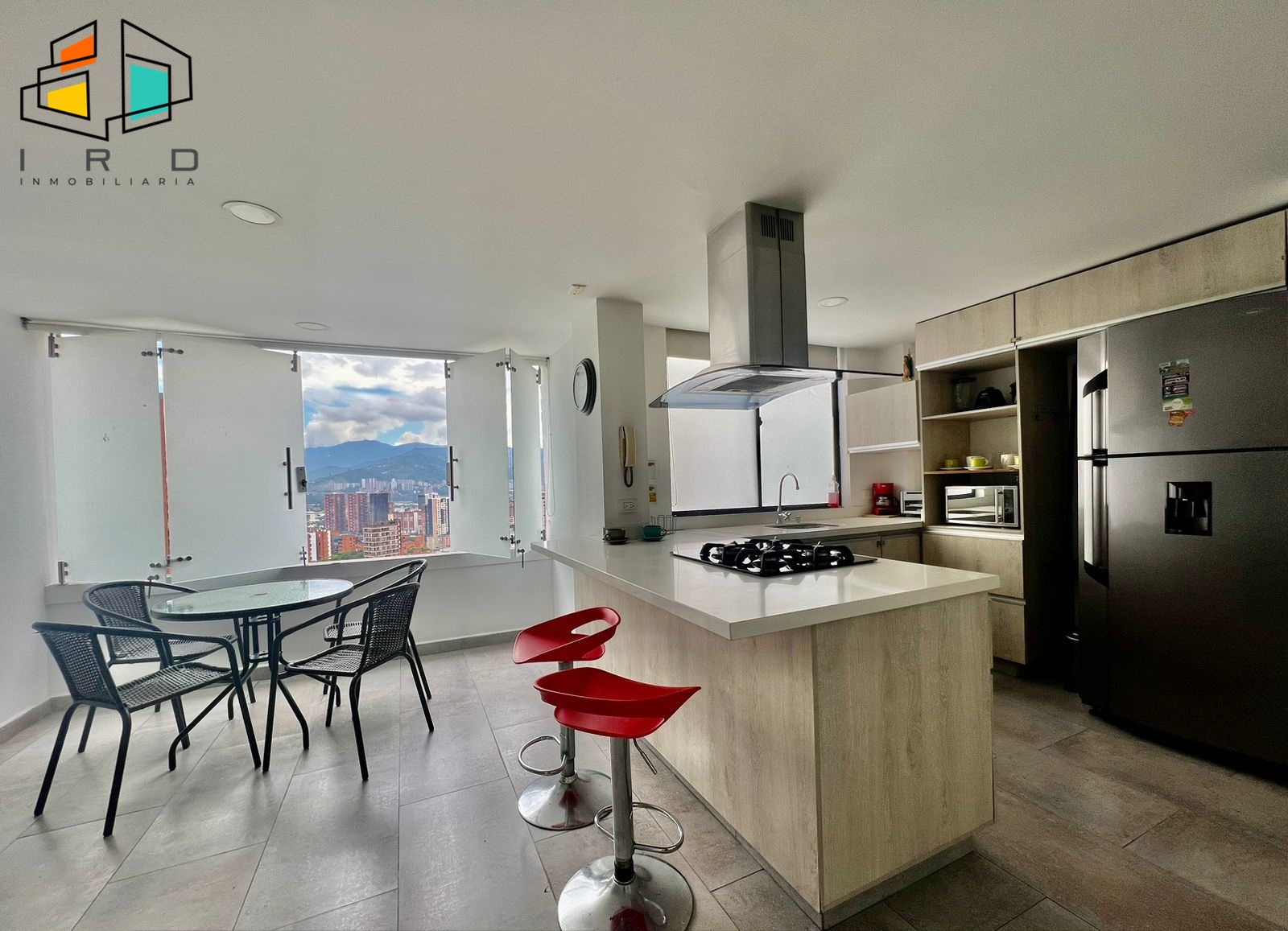 Apartamento de 2 alcobas en arriendo en San Diego, Medellín, 68 m² · foto 5 de 18