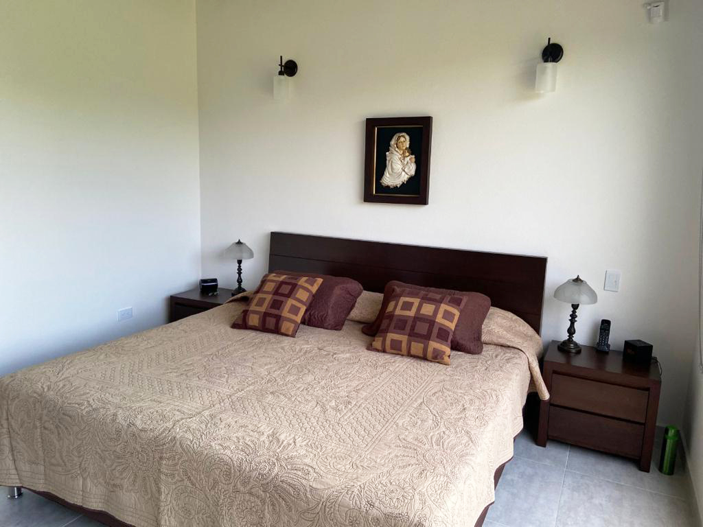 Casa de 3 alcobas en venta en La Ceja, 330 m² · foto 3 de 11