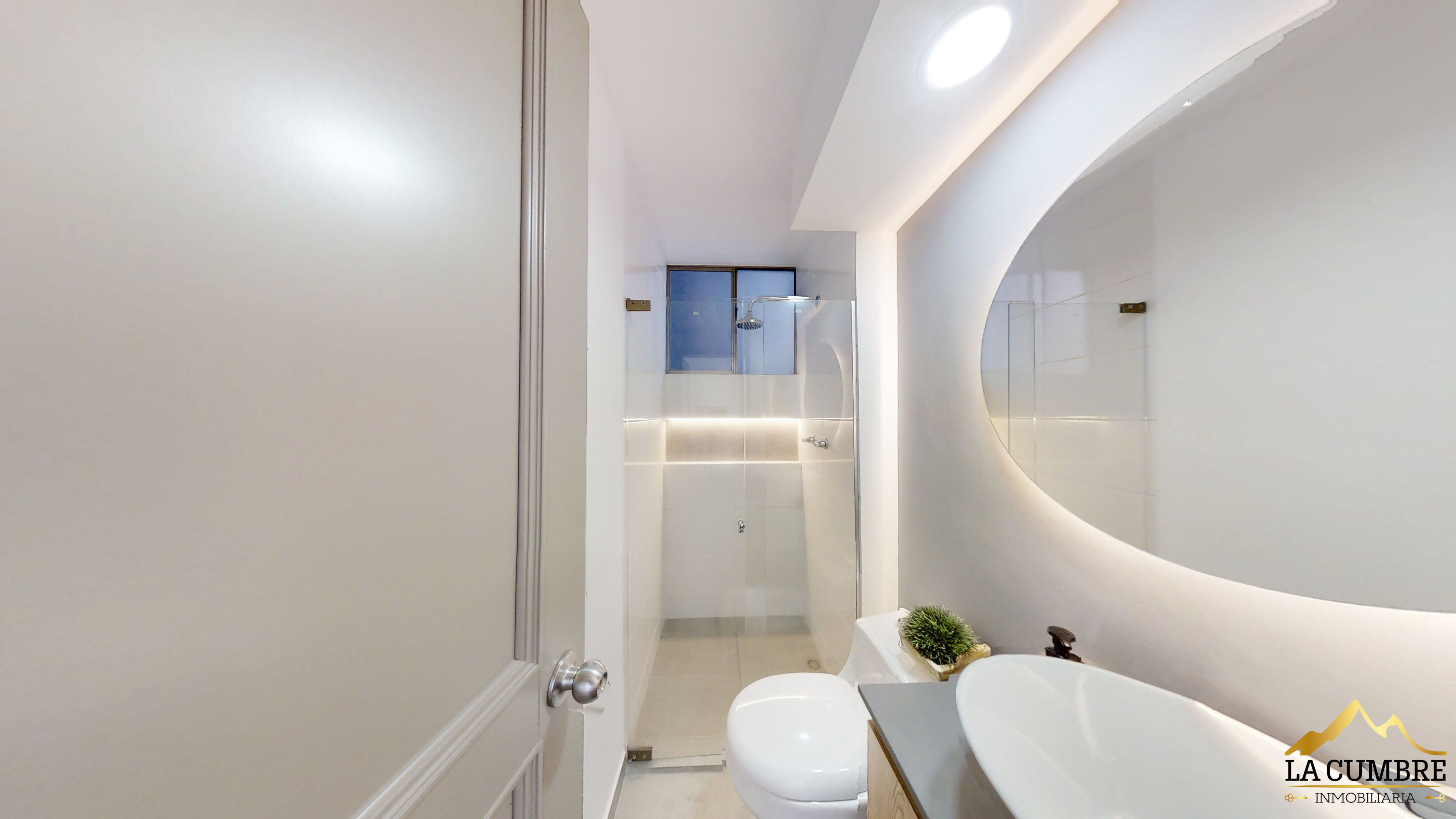 Apartamento en arriendo en Los Balsos No.2, Medellín · foto 6 de 8