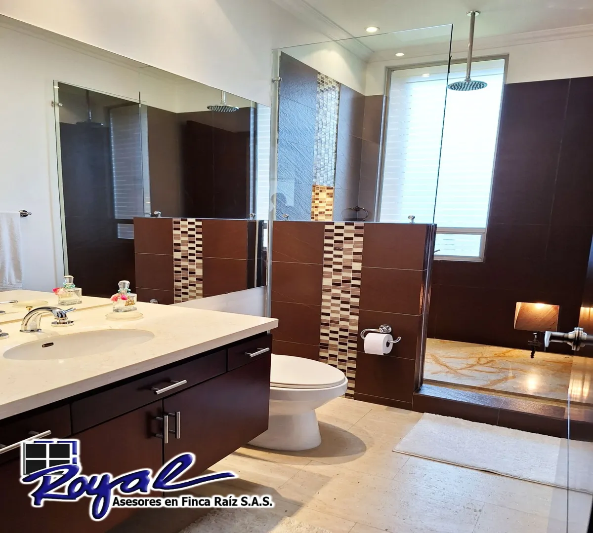 Casa de 5 alcobas en venta en Yerbabuena, Chía, 600 m² · foto 12 de 24