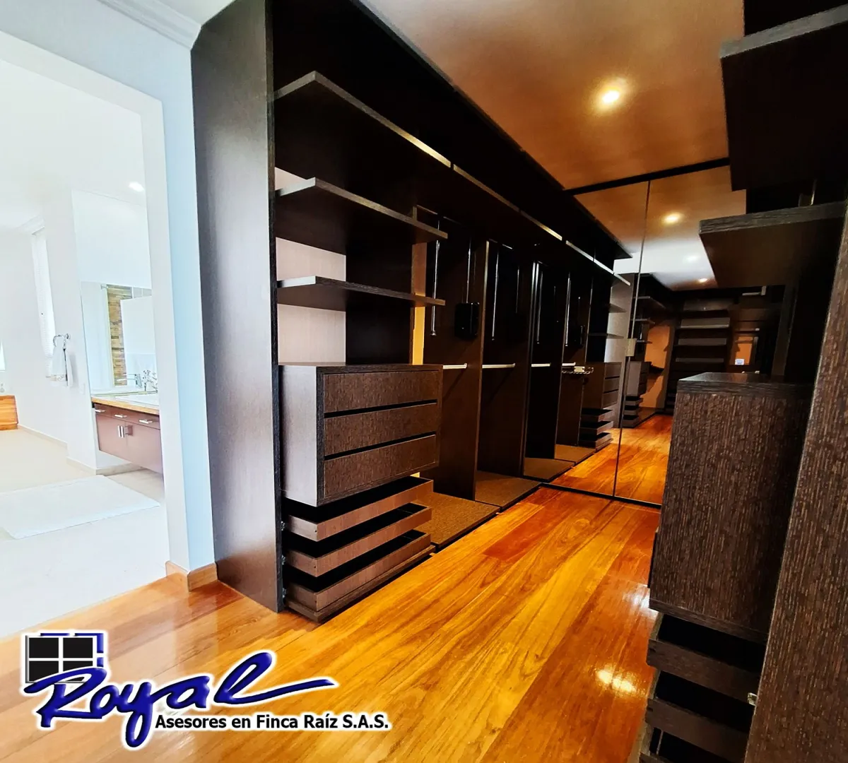 Casa de 5 alcobas en venta en Yerbabuena, Chía, 600 m² · foto 18 de 24