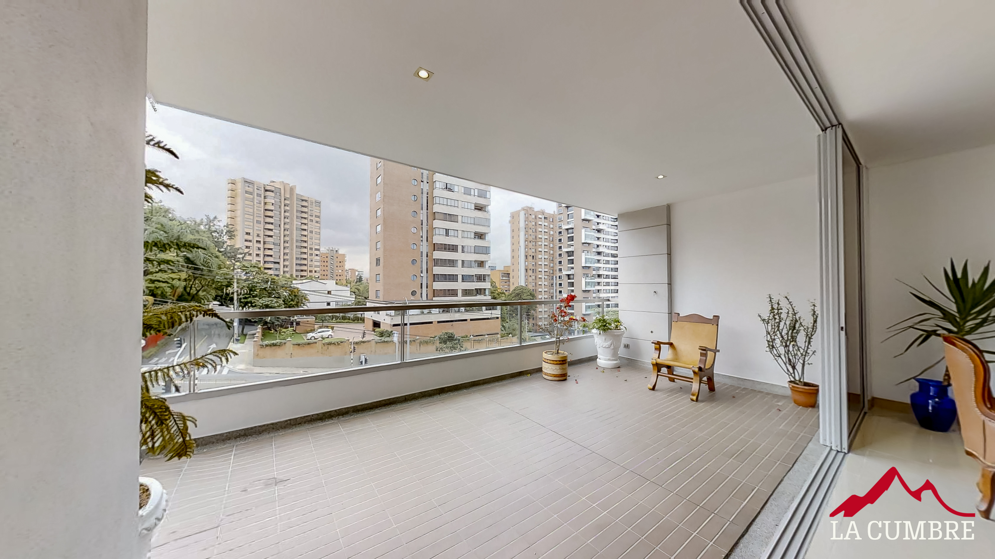 Apartamento en venta en Milla De Oro, Medellín · foto 13 de 16