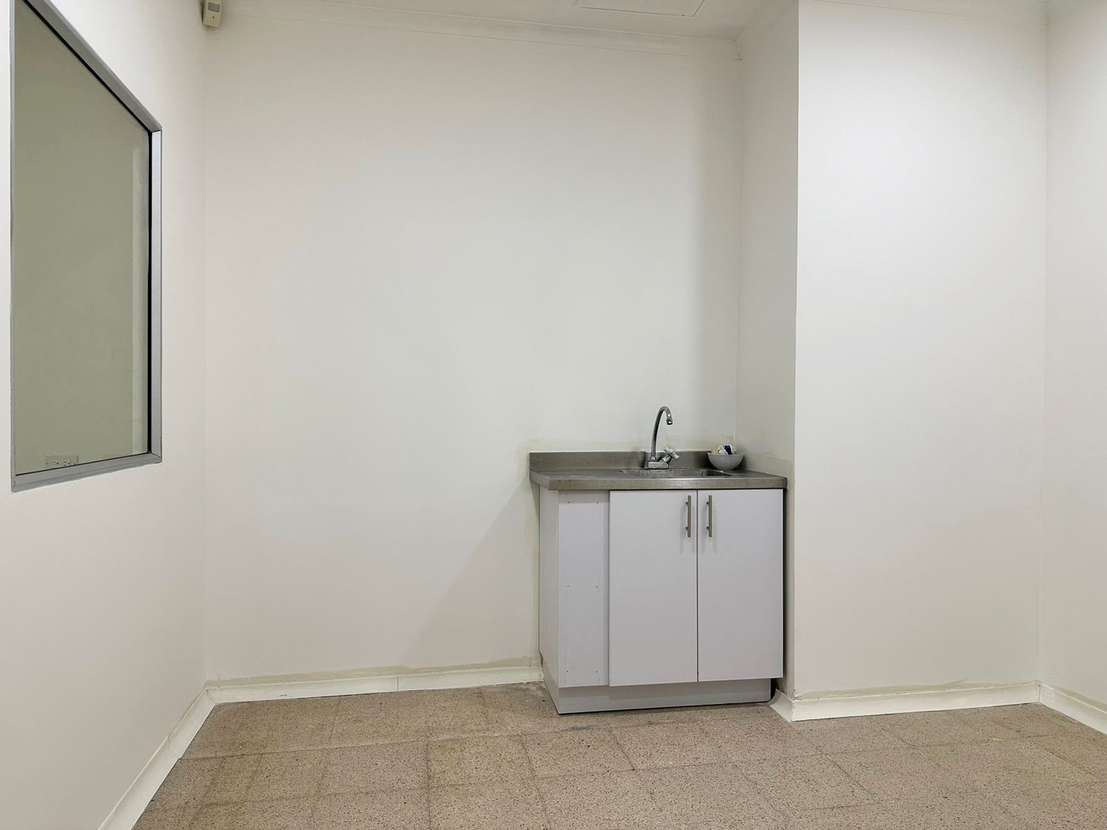 Oficina en venta en Milla De Oro, Medellín, 81 m² · foto 8 de 9