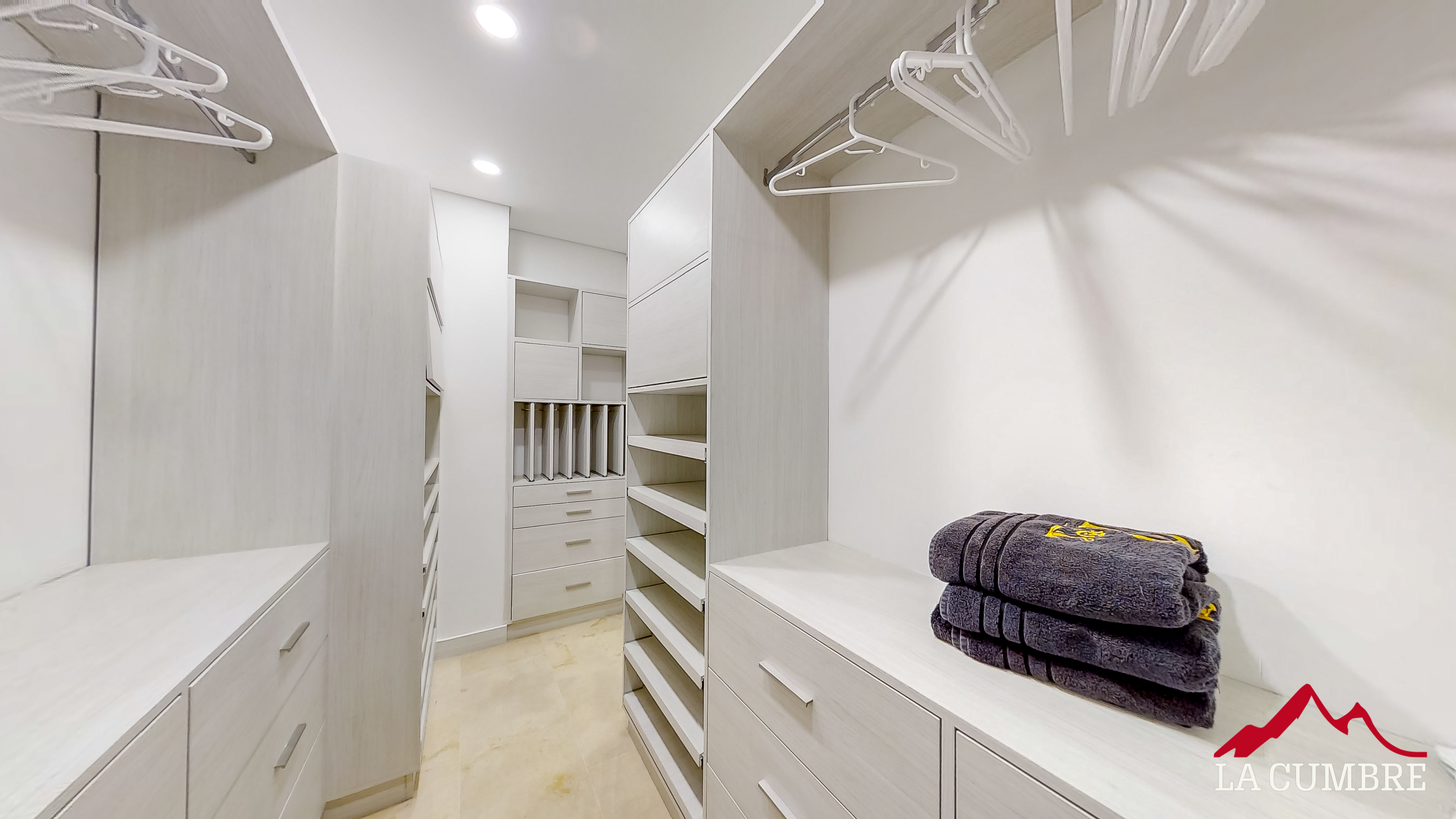 Apartamento en arriendo en Castropol, Medellín · foto 12 de 12