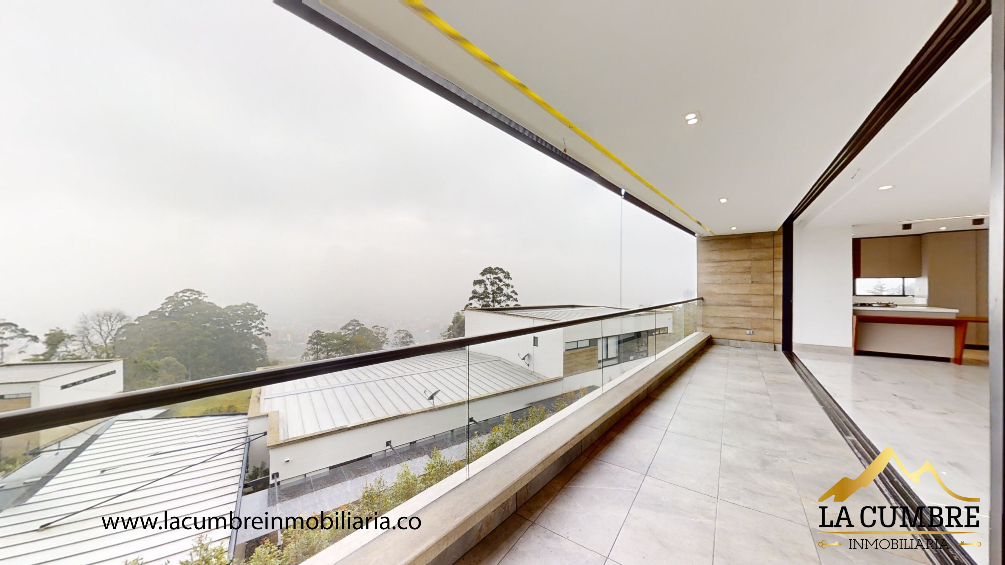 Casa de 3 alcobas en arriendo en Loma Del Chocho, Envigado, 260 m² · foto 10 de 18