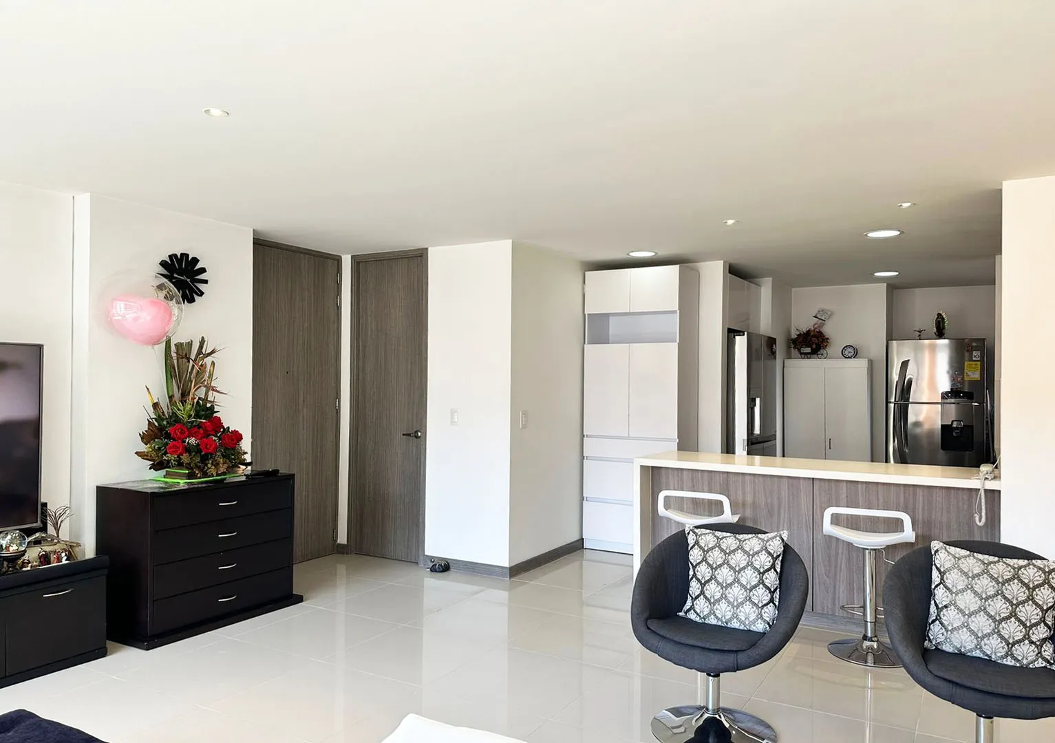 Apartamento de 3 alcobas en arriendo en El Poblado, Medellín, 121 m² · foto 4 de 18