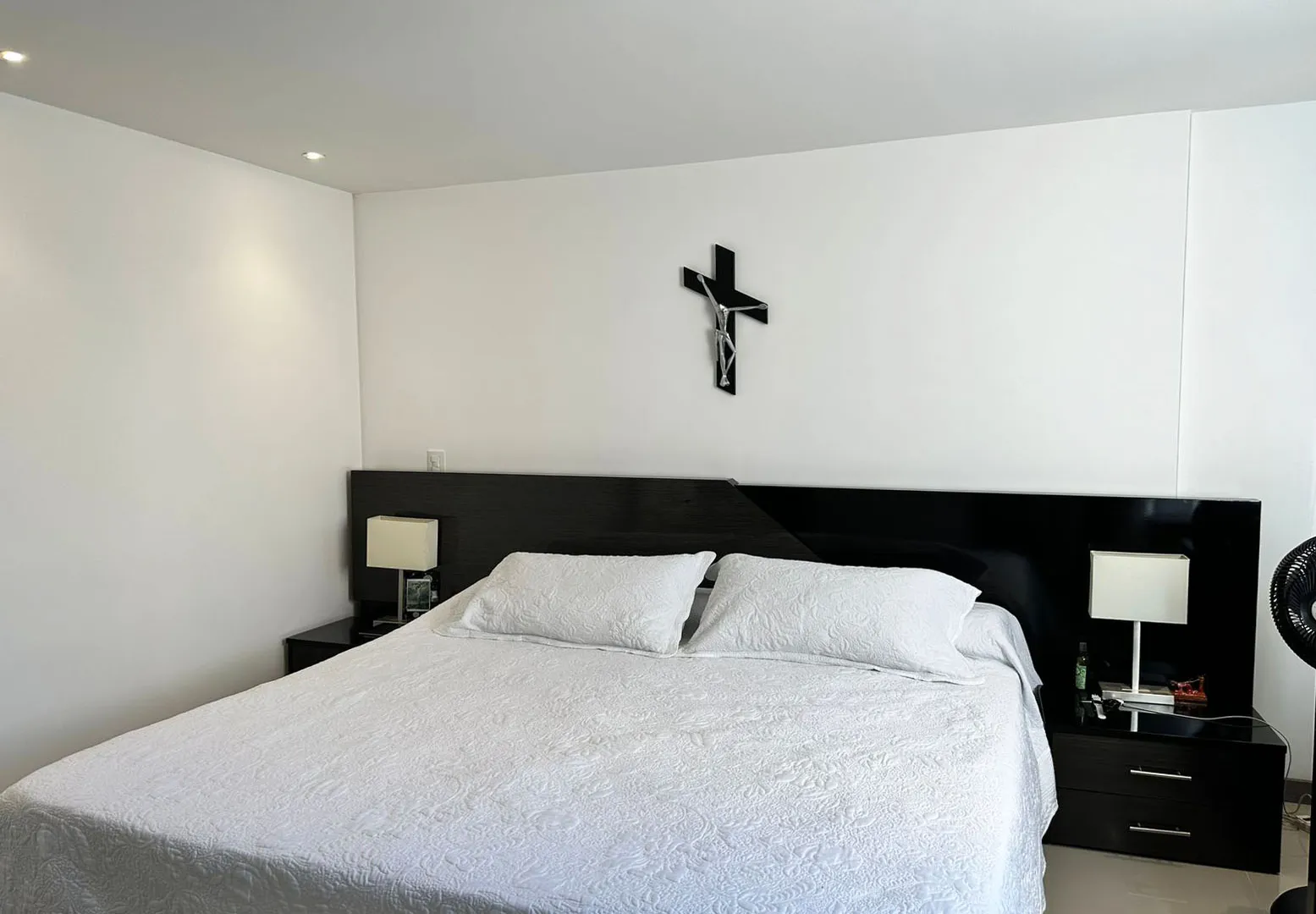 Apartamento de 3 alcobas en arriendo en El Poblado, Medellín, 121 m² · foto 8 de 18