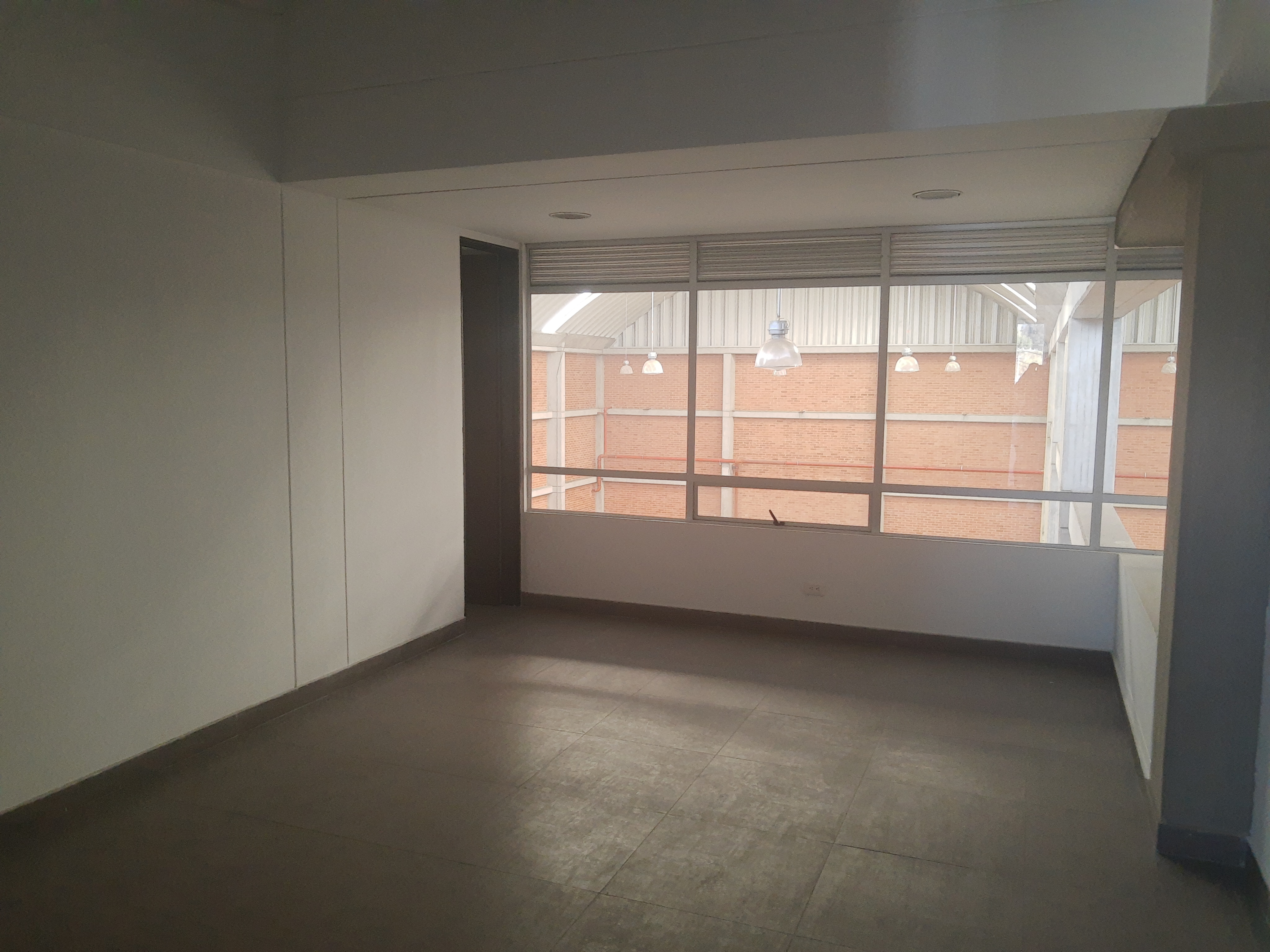 Bodega en arriendo en Canavita, Tocancipá, 2552 m² · foto 22 de 24