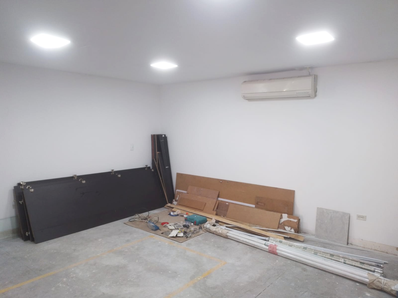 Bodega en arriendo en Cristo Rey, Medellín, 388 m² · foto 13 de 18