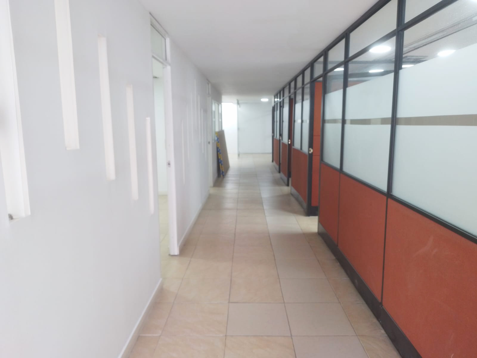 Bodega en arriendo en Cristo Rey, Medellín, 388 m² · foto 15 de 18