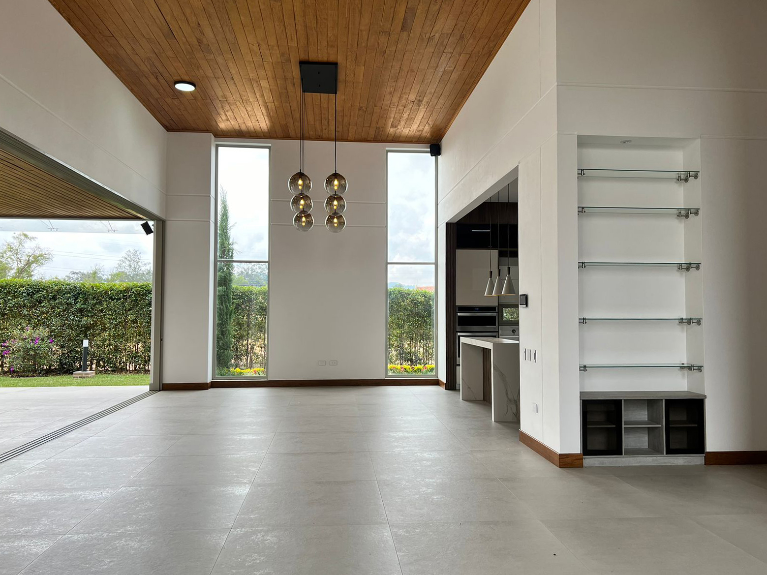 Casa de 4 alcobas en venta en Llano Grande, Rionegro, 675 m² · foto 2 de 20
