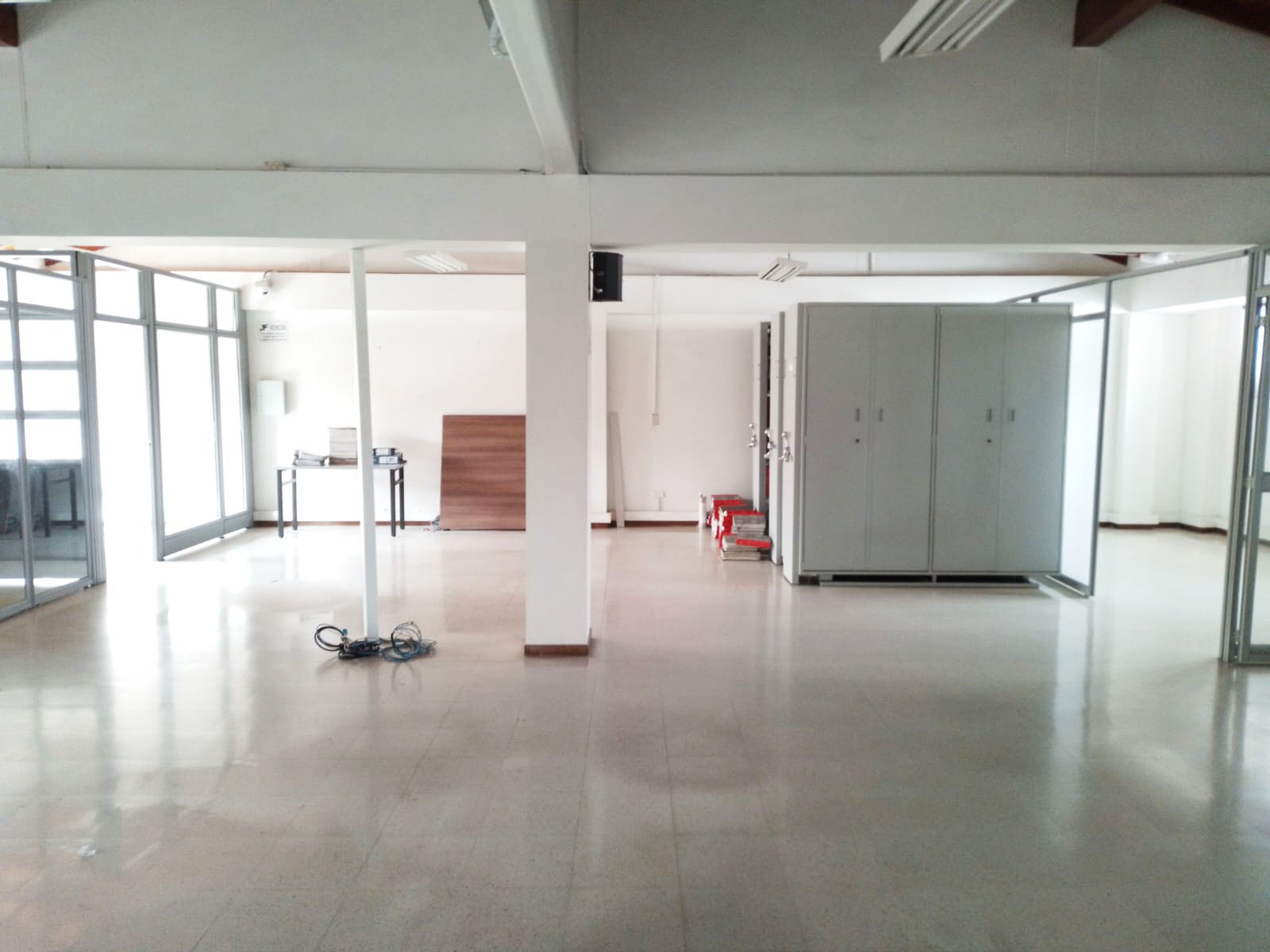 Oficina en arriendo en El Poblado, Medellín, 700 m² · foto 3 de 15