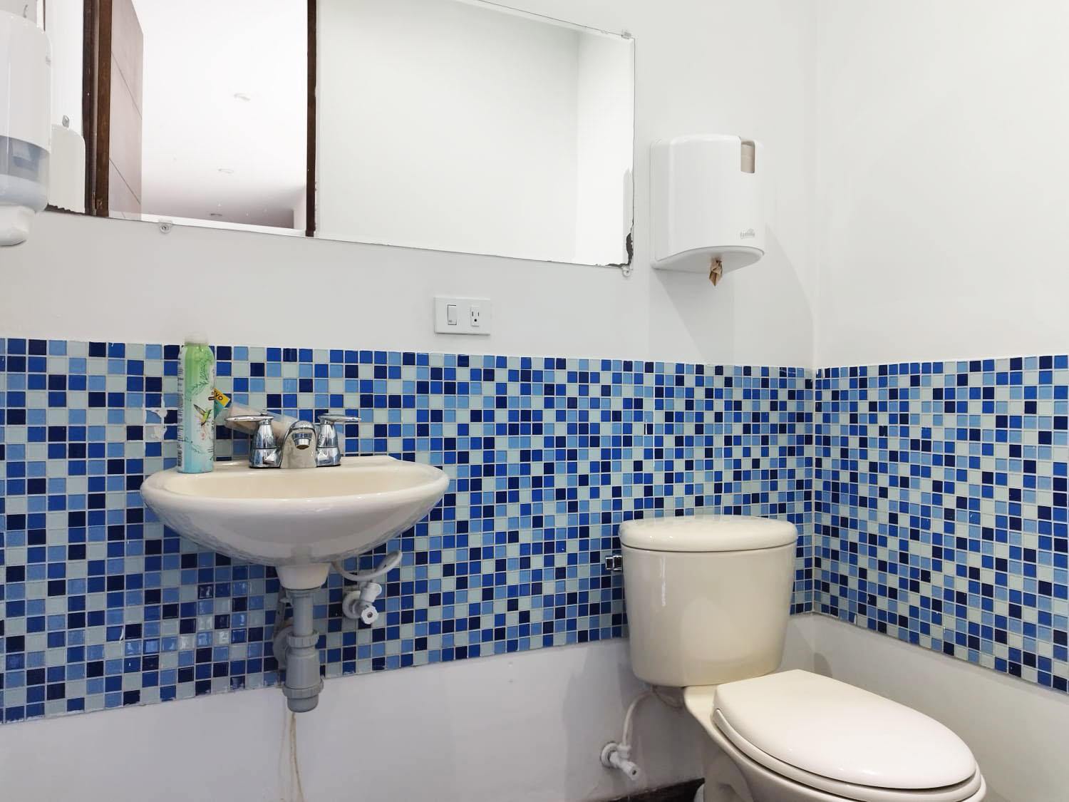 Oficina en arriendo en Los Balsos No.2, Medellín, 248 m² · foto 15 de 20