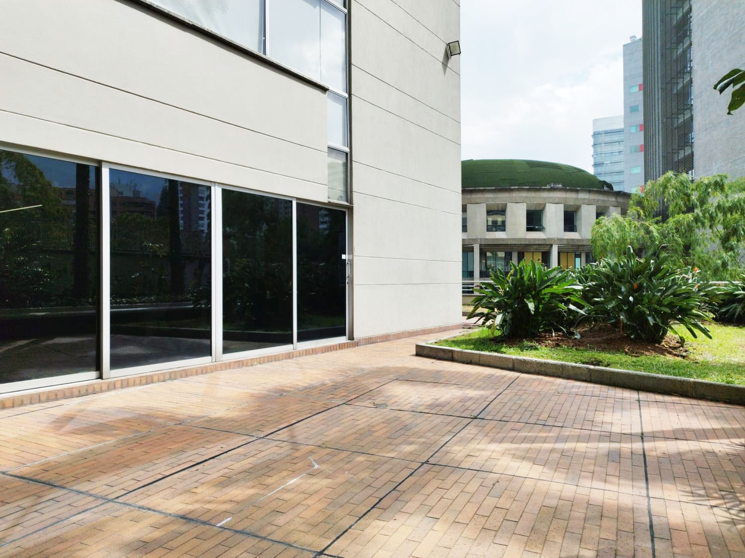Oficina en arriendo en Los Balsos No.2, Medellín, 248 m² · foto 16 de 20