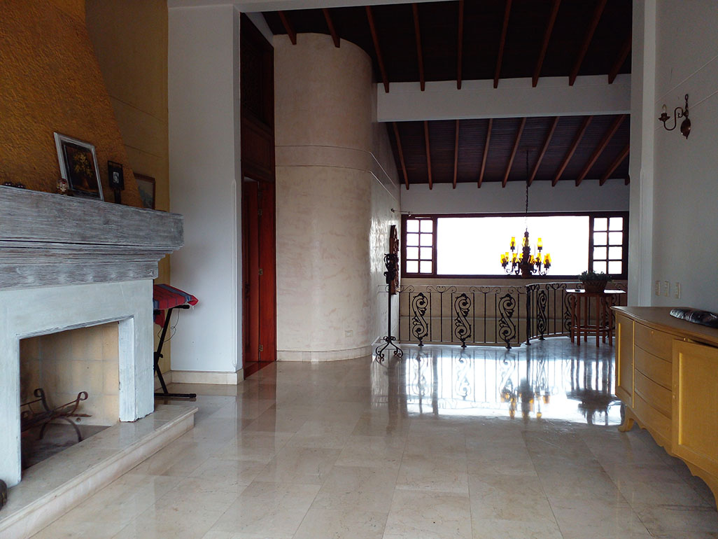 Casa de 5 alcobas en venta en El Diamante 2, Medellín, 760 m² · foto 11 de 20