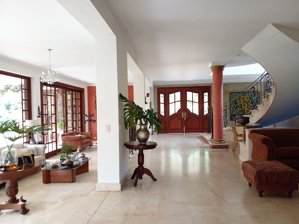 Casa de 5 alcobas en venta en El Diamante 2, Medellín, 760 m² · foto 8 de 20
