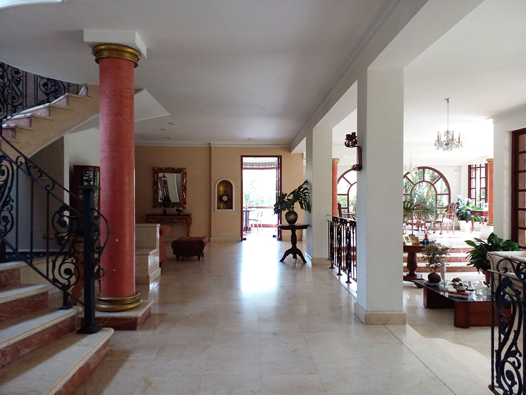 Casa de 5 alcobas en venta en El Diamante 2, Medellín, 760 m² · foto 9 de 20