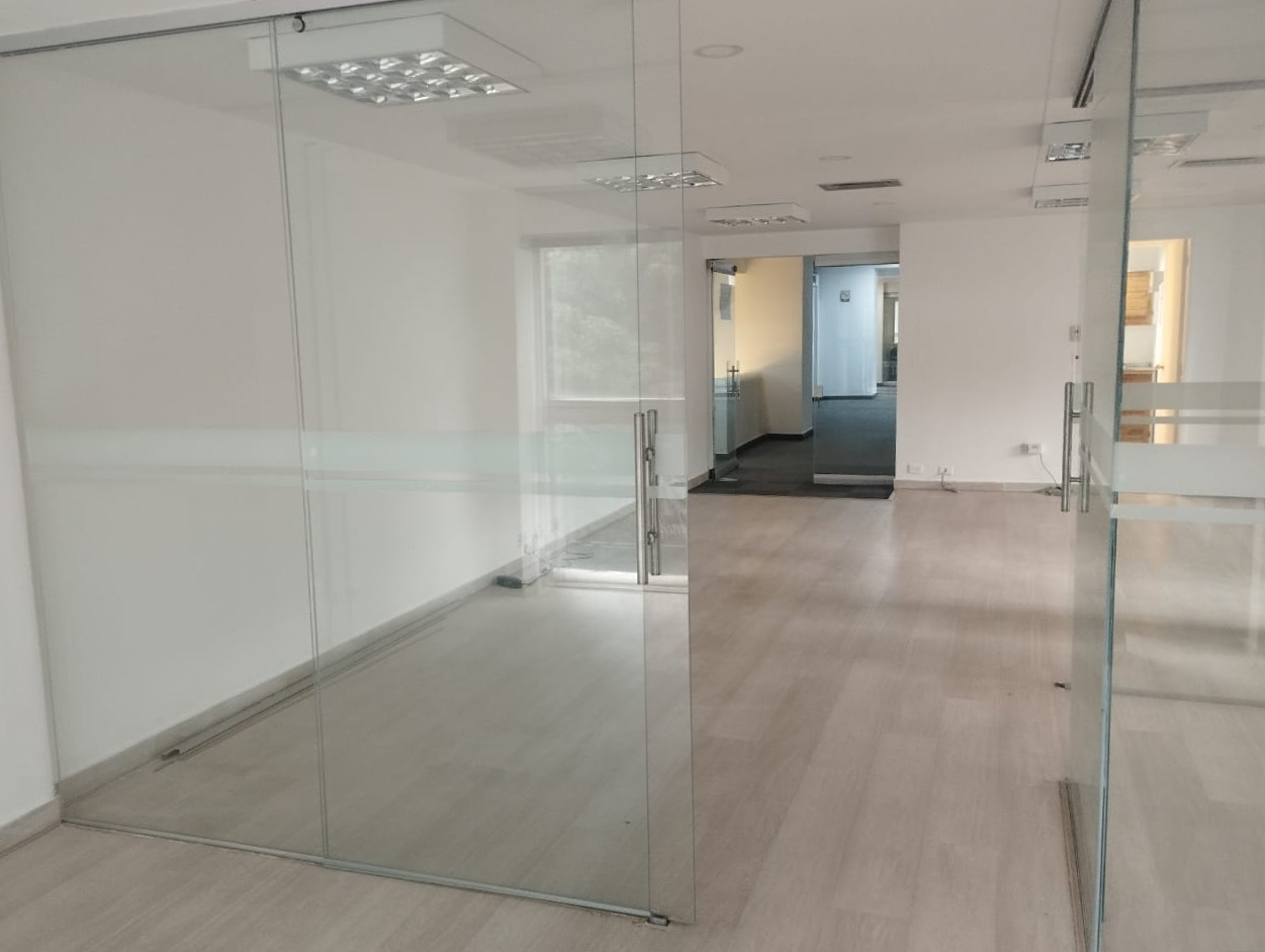 Oficina en arriendo en Santa Maria De Los Angeles, Medellín, 90 m² · foto 5 de 18
