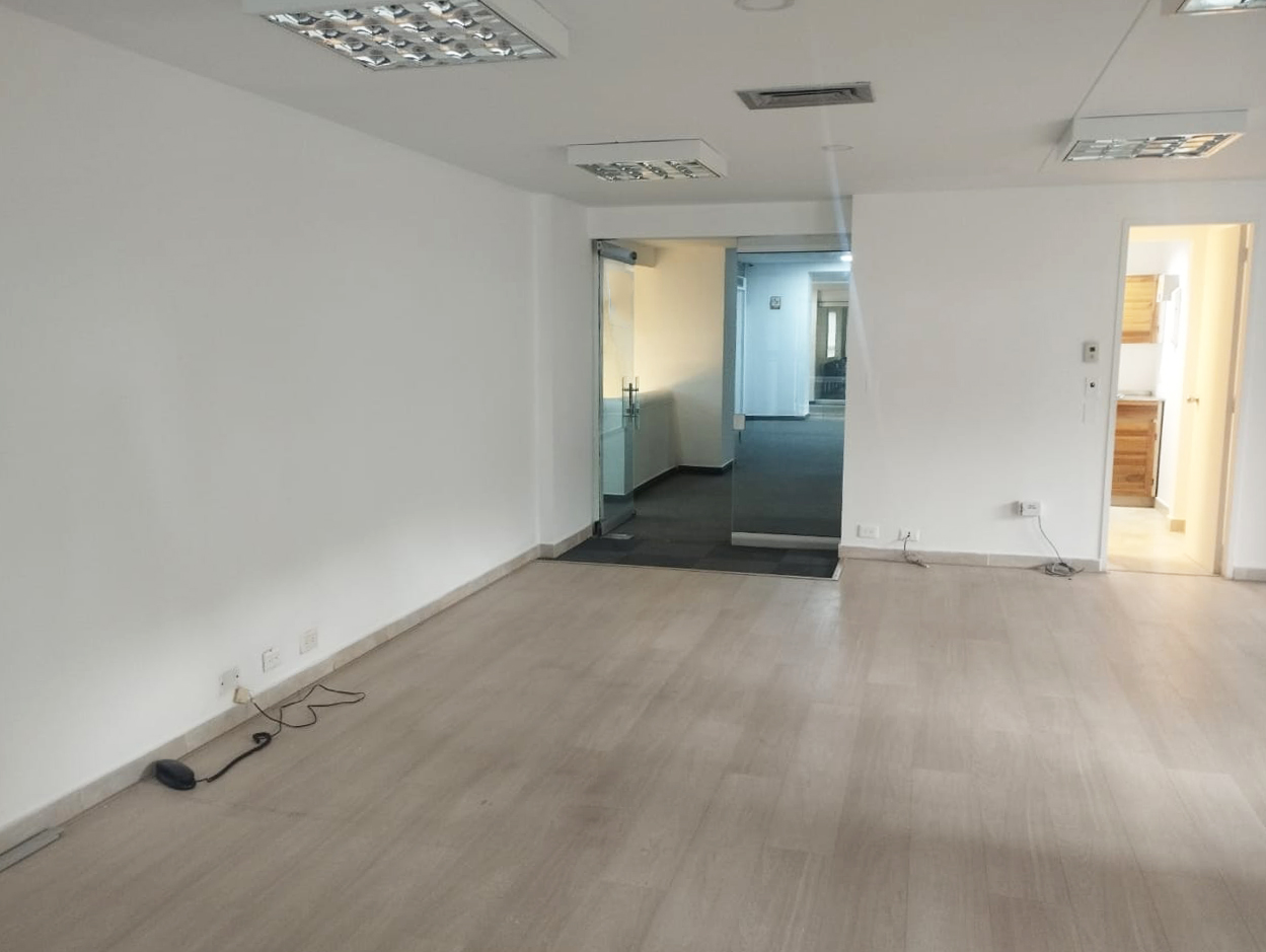 Oficina en arriendo en Santa Maria De Los Angeles, Medellín, 90 m² · foto 6 de 18