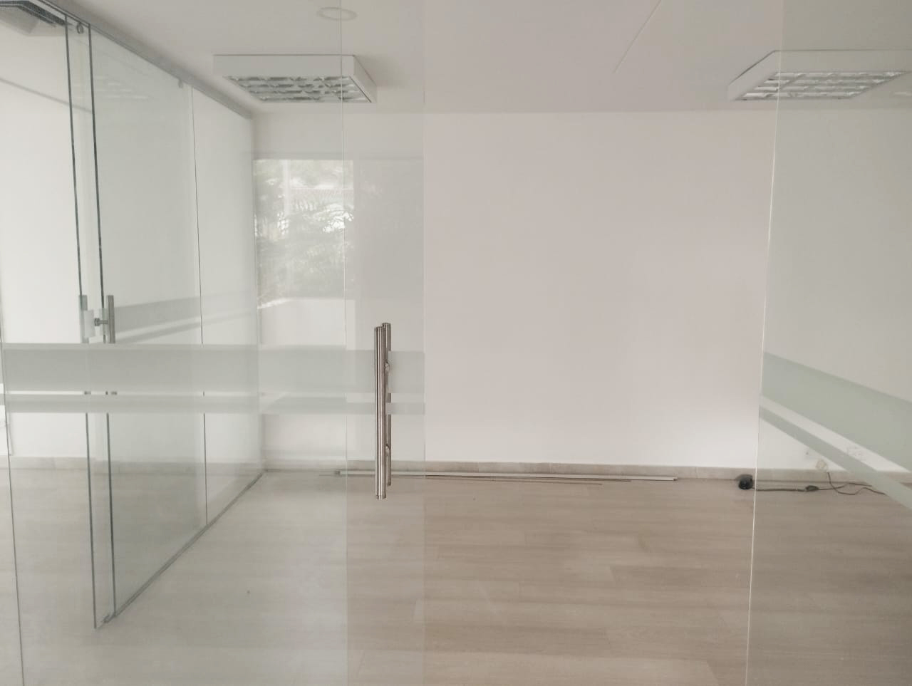 Oficina en arriendo en Santa Maria De Los Angeles, Medellín, 90 m² · foto 8 de 18