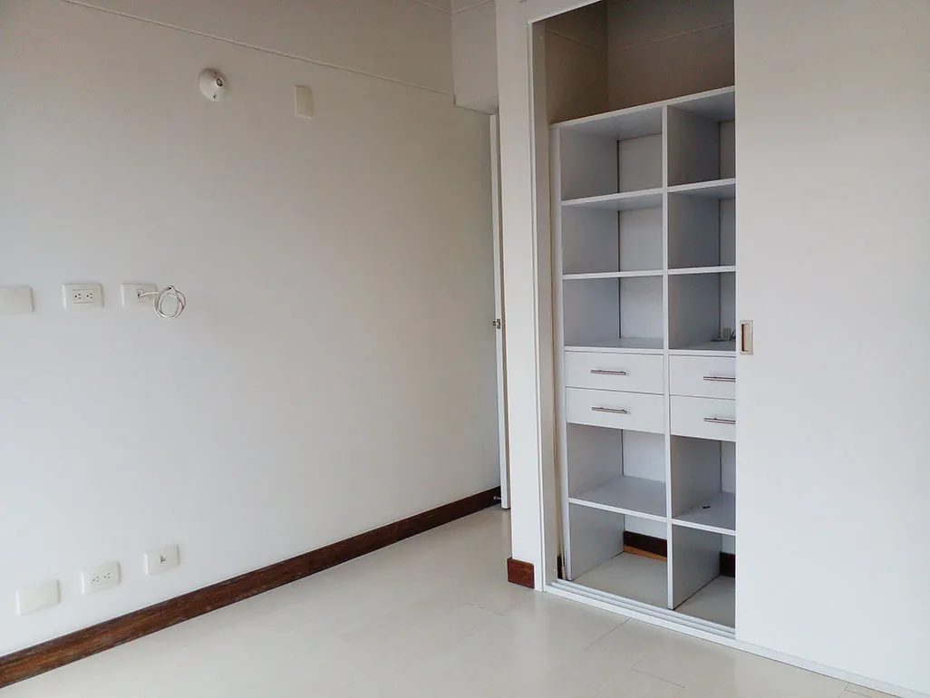 Casa de 3 alcobas en venta en Loma Benedictinos, Envigado, 253 m² · foto 15 de 19