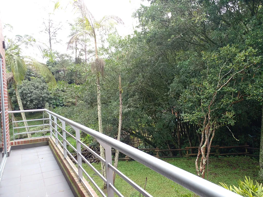 Casa de 3 alcobas en venta en Loma Benedictinos, Envigado, 253 m² · foto 17 de 19