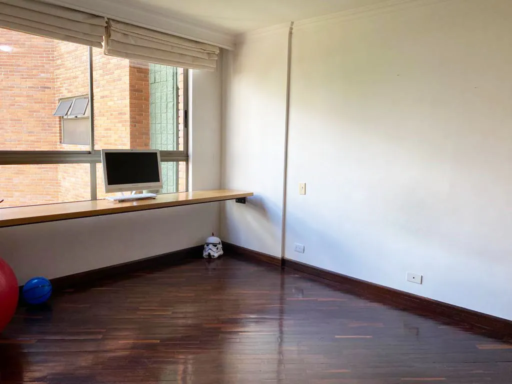 Apartamento de 3 alcobas en venta en Castropol, Medellín, 167 m² · foto 15 de 20