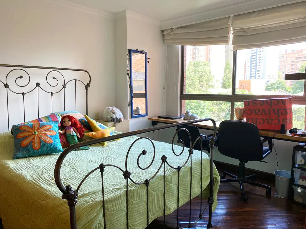 Apartamento de 3 alcobas en venta en Castropol, Medellín, 167 m² · foto 18 de 20