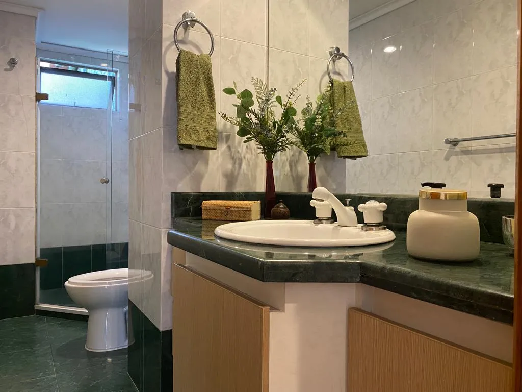 Apartamento de 3 alcobas en venta en Castropol, Medellín, 167 m² · foto 20 de 20