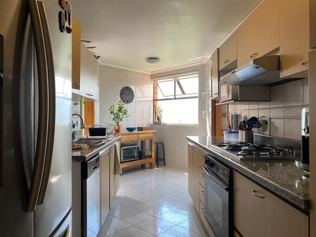 Apartamento de 3 alcobas en venta en Castropol, Medellín, 167 m² · foto 6 de 20
