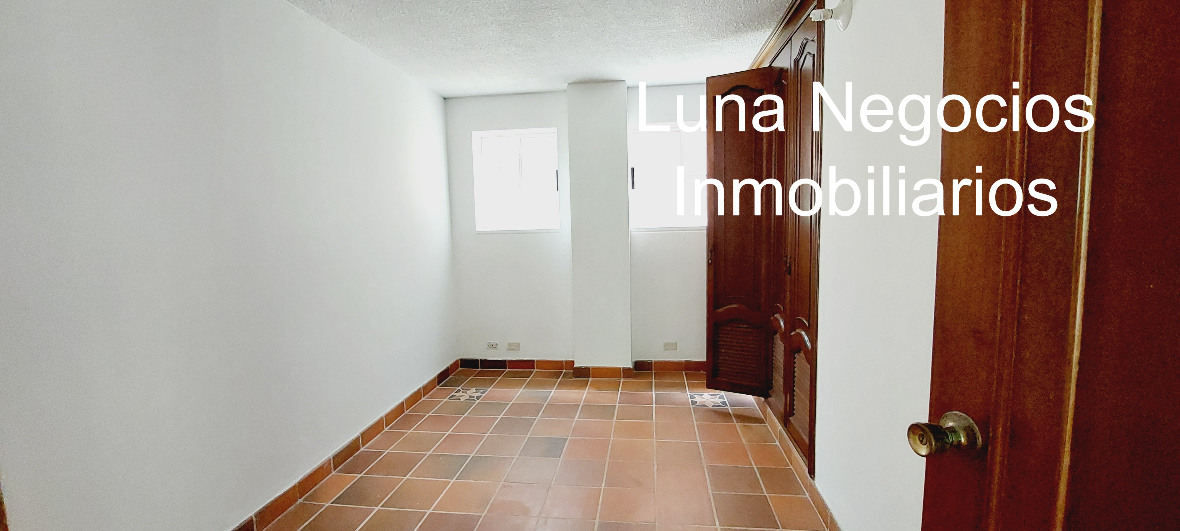 Casa de 6 alcobas en venta en Ruitoque Condominio, Piedecuesta, 450 m² · foto 18 de 24