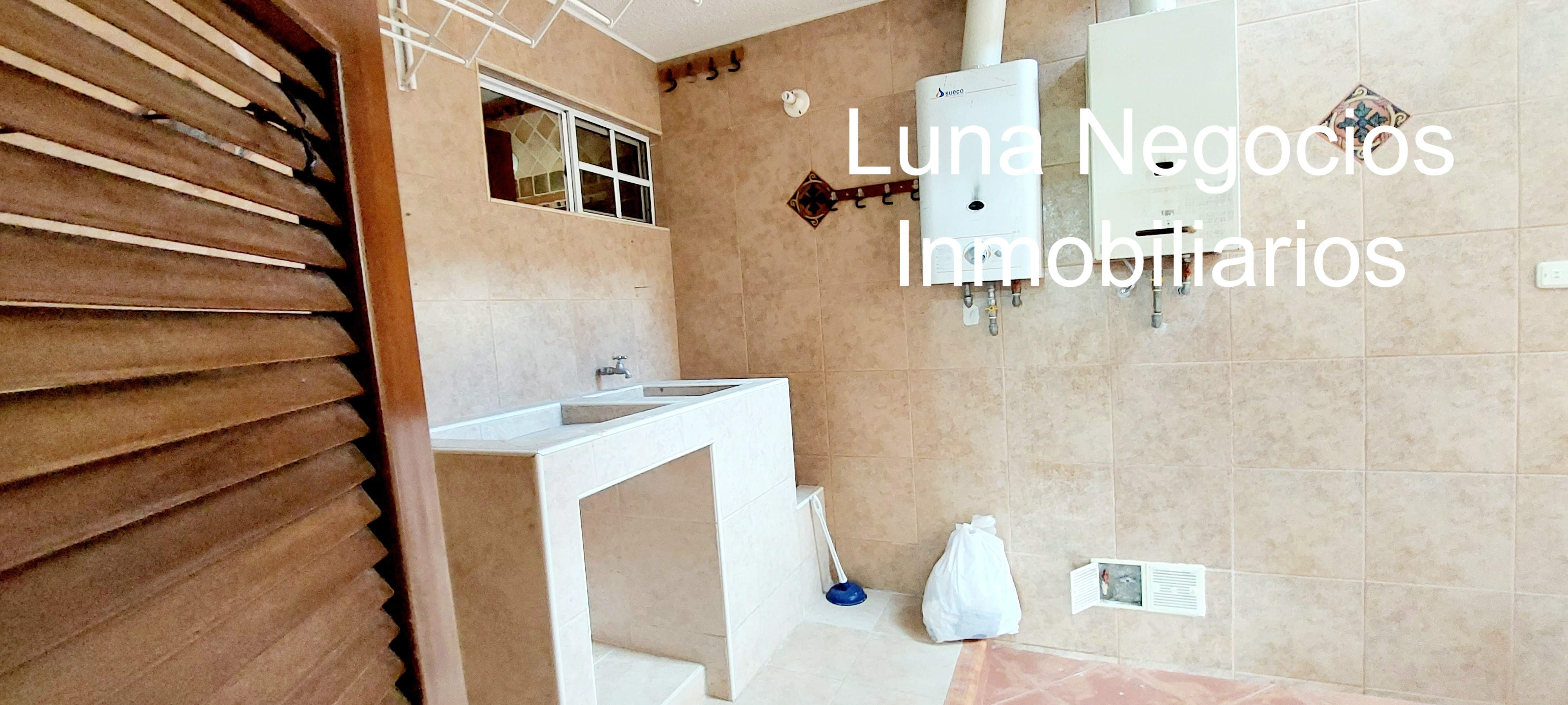 Casa de 6 alcobas en venta en Ruitoque Condominio, Piedecuesta, 450 m² · foto 6 de 24