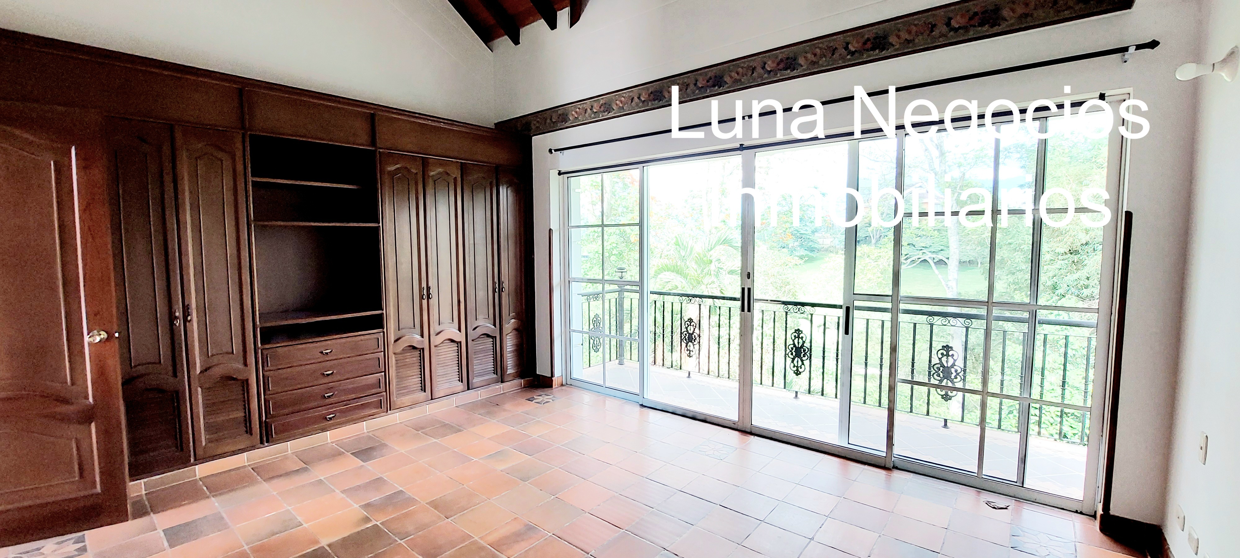 Casa de 6 alcobas en venta en Ruitoque Condominio, Piedecuesta, 450 m² · foto 7 de 24