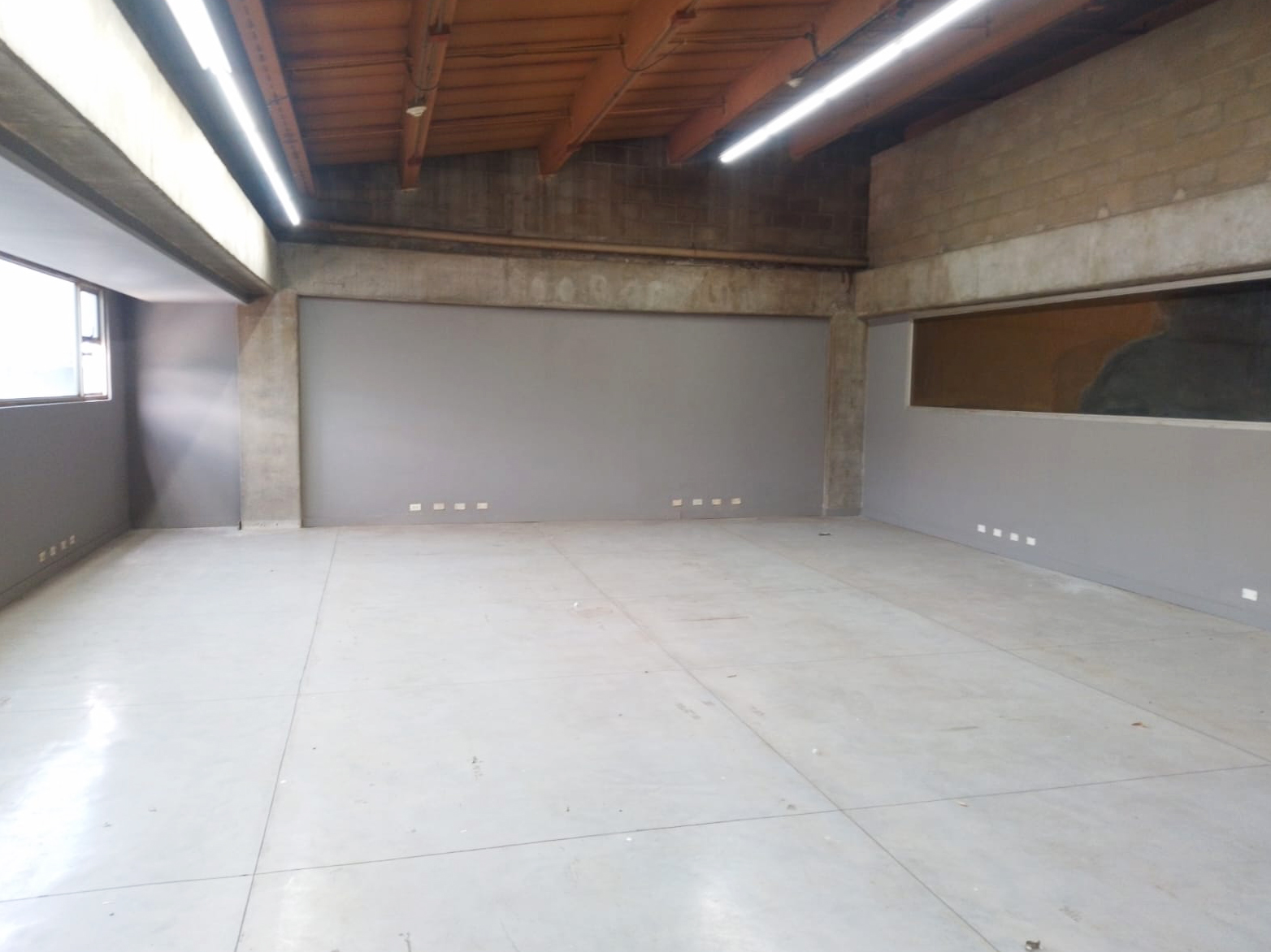 Bodega en arriendo en Entre Amigos, Sabaneta, 1703 m² · foto 4 de 20