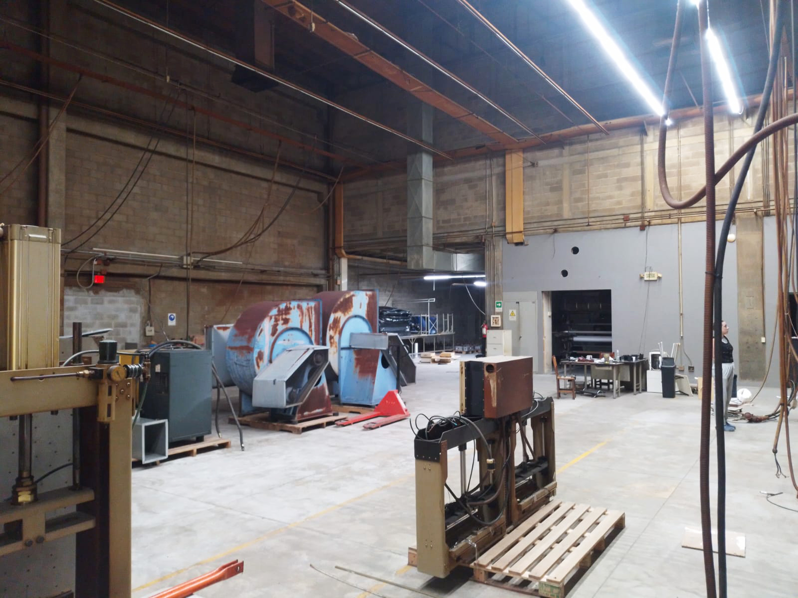 Bodega en arriendo en Entre Amigos, Sabaneta, 1703 m² · foto 9 de 20